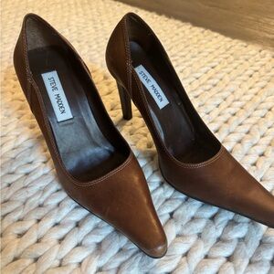 Steve Madden Brown Leather Pointed Toe Heels